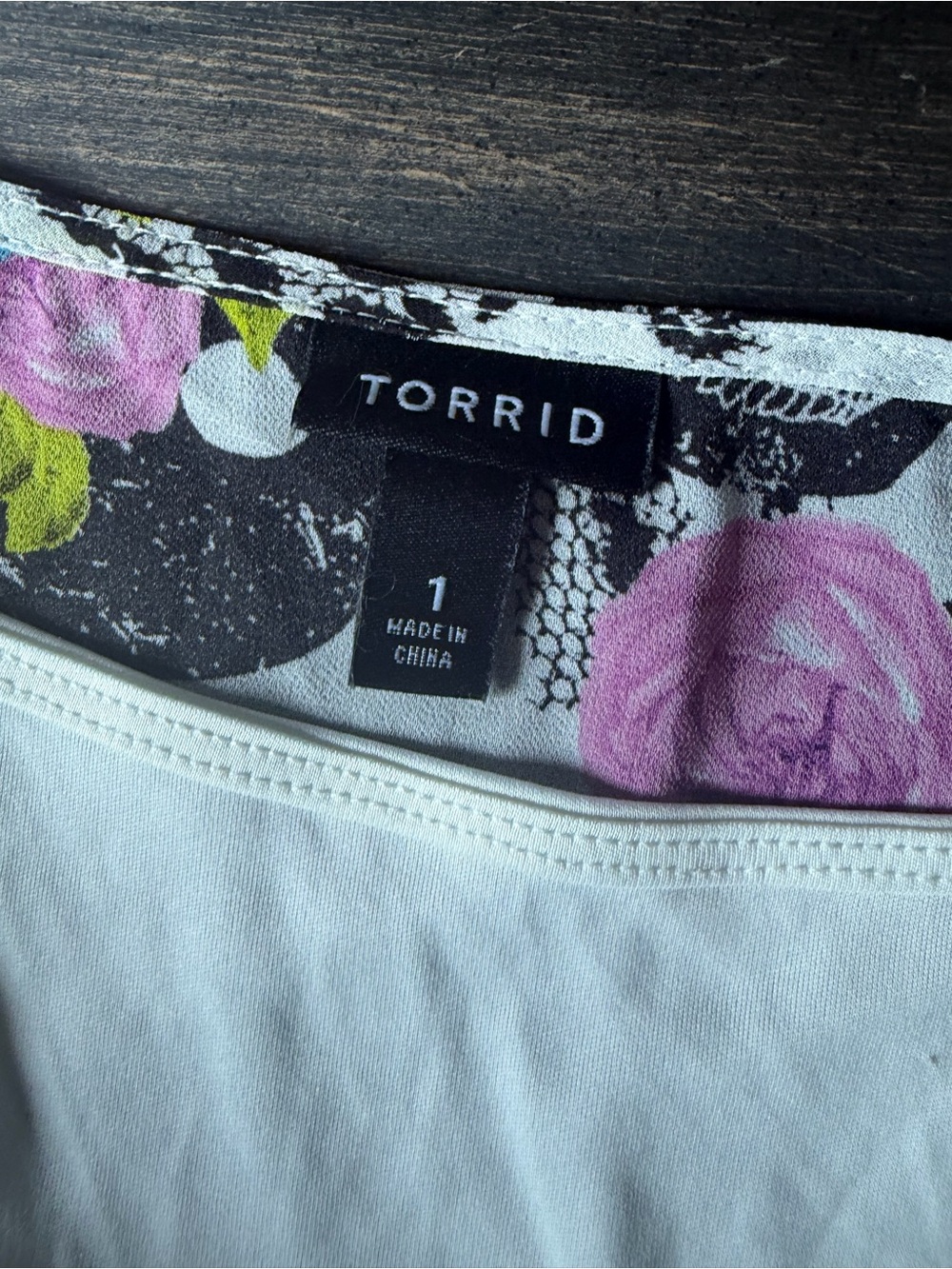 Soft Grunge Skull And Floral Dress - Picture 4 of 6